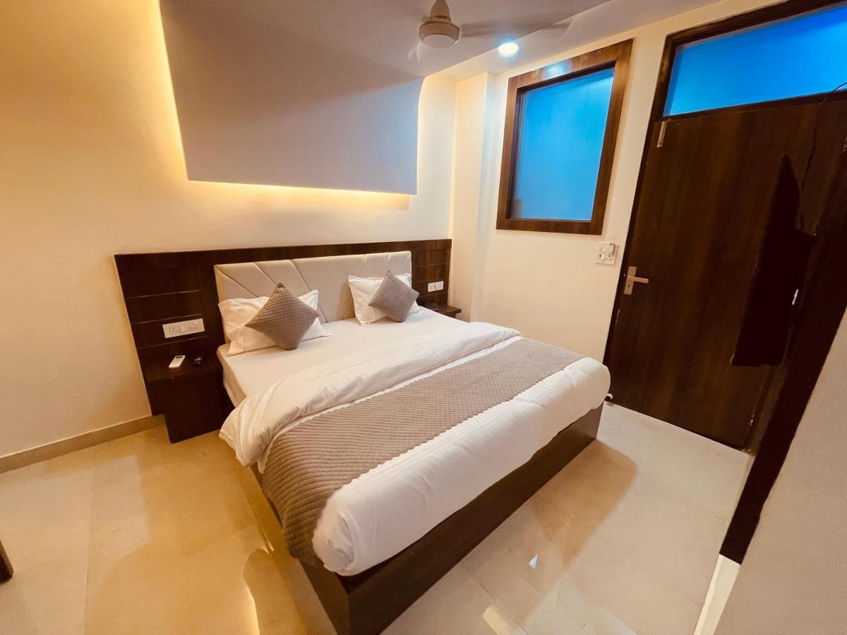 Divine Ganga - Luxury Comfort ! Travellers Delight ! Budget Friendly ! Prime Location ! Guest Favourite Haridwar Exterior photo